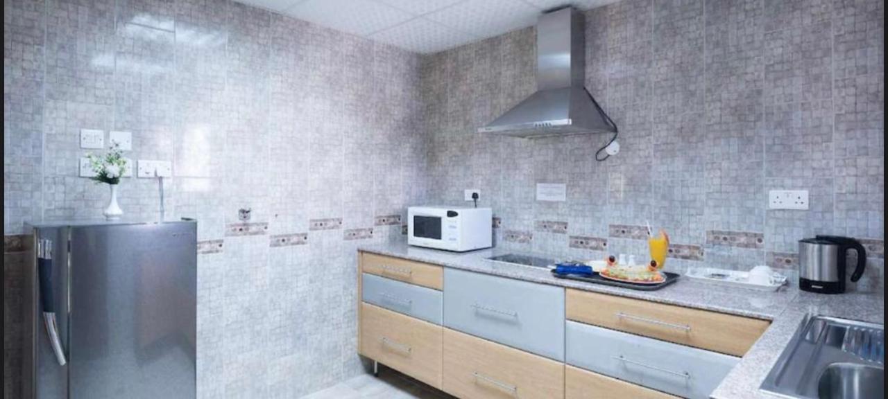 Al Manaf Hotel Suites Maszkat Kültér fotó